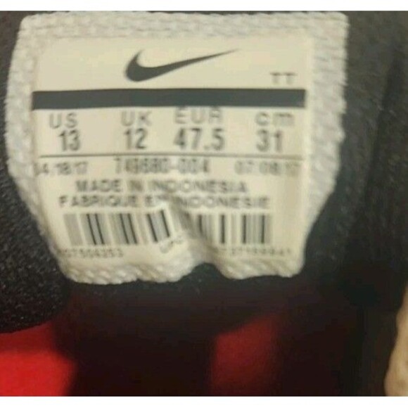 Nike Air Max Invigor Wolf Grey Red Men's 13 Running Shoes - Picture 7 of 8